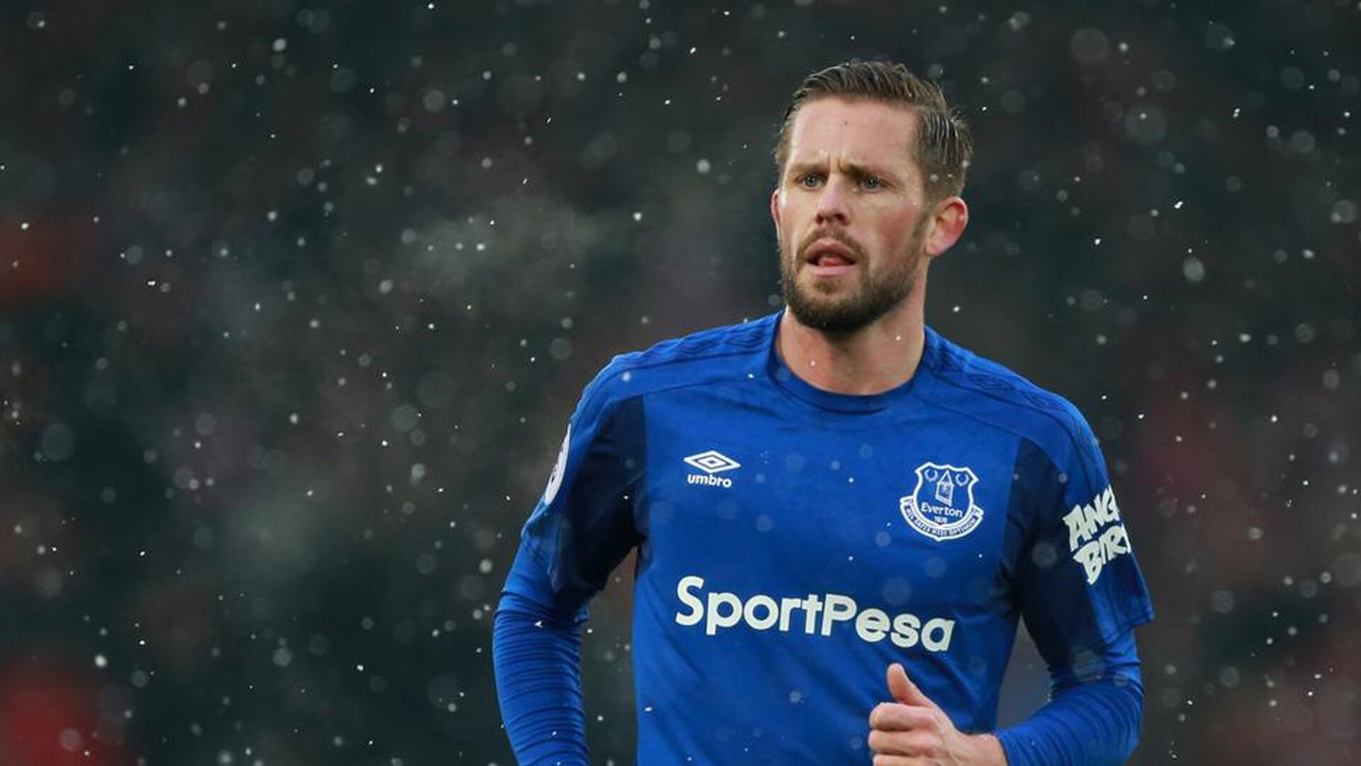 曼城主场完胜，哈兰德再次上演帽子戏法，曼城 哈兰德